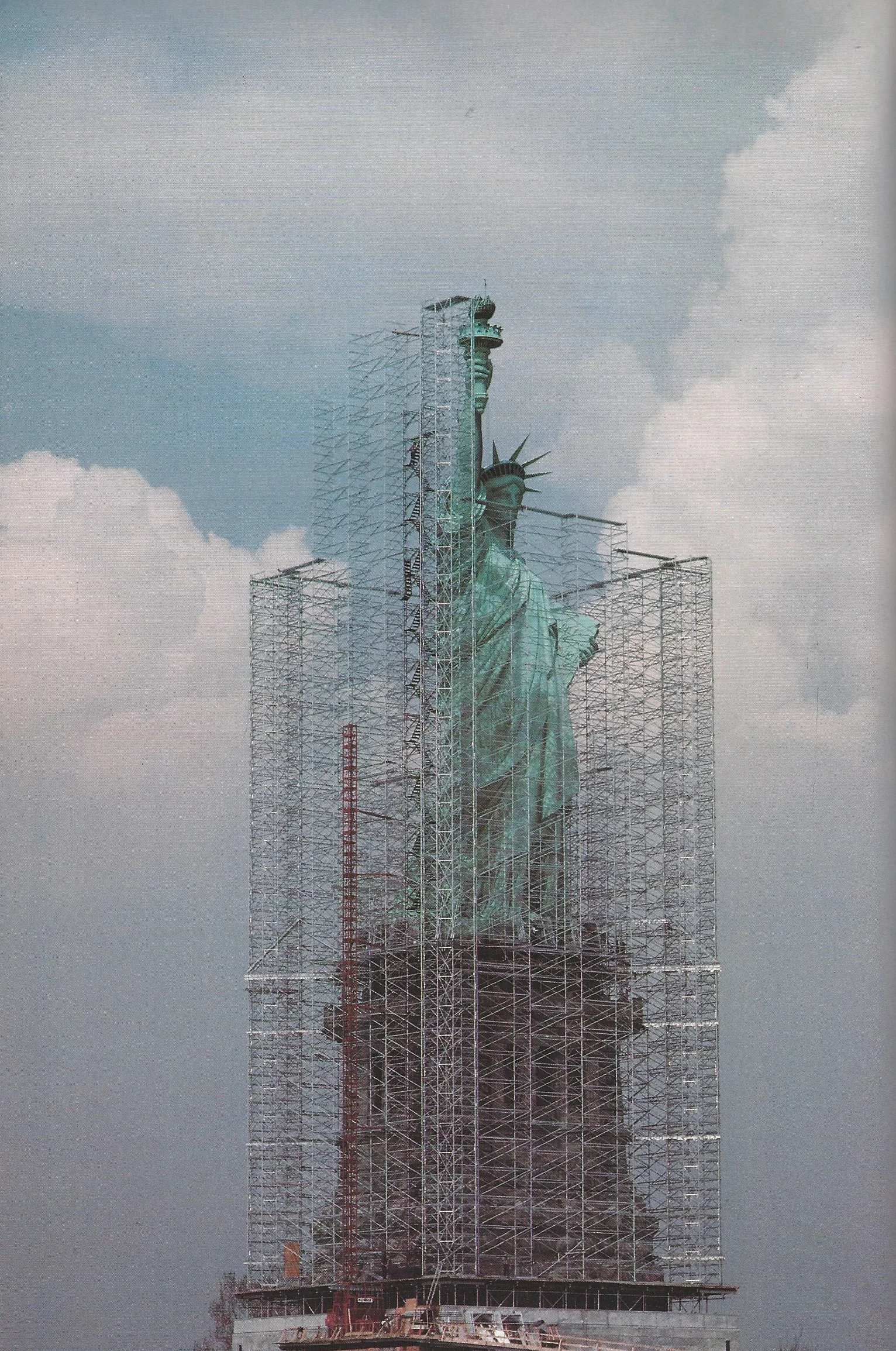 Statue of Liberty surrounded by scaffolding during the 1984–1986 restoration